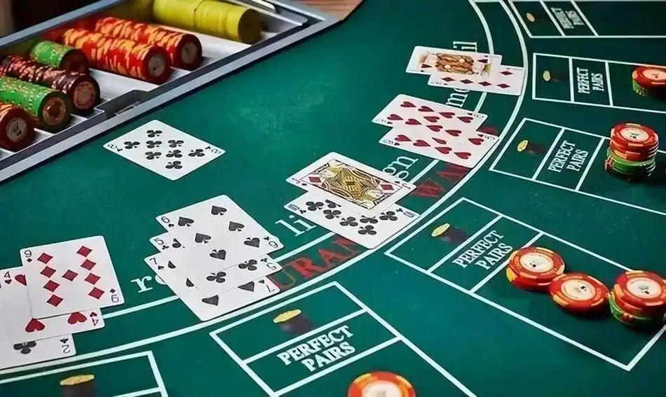 Verifikasi akun pengguna dewasa Indonesia